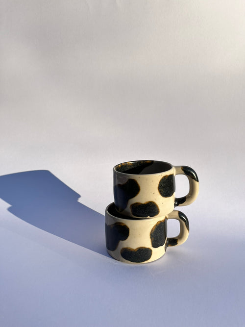 CASUAL COW MUG