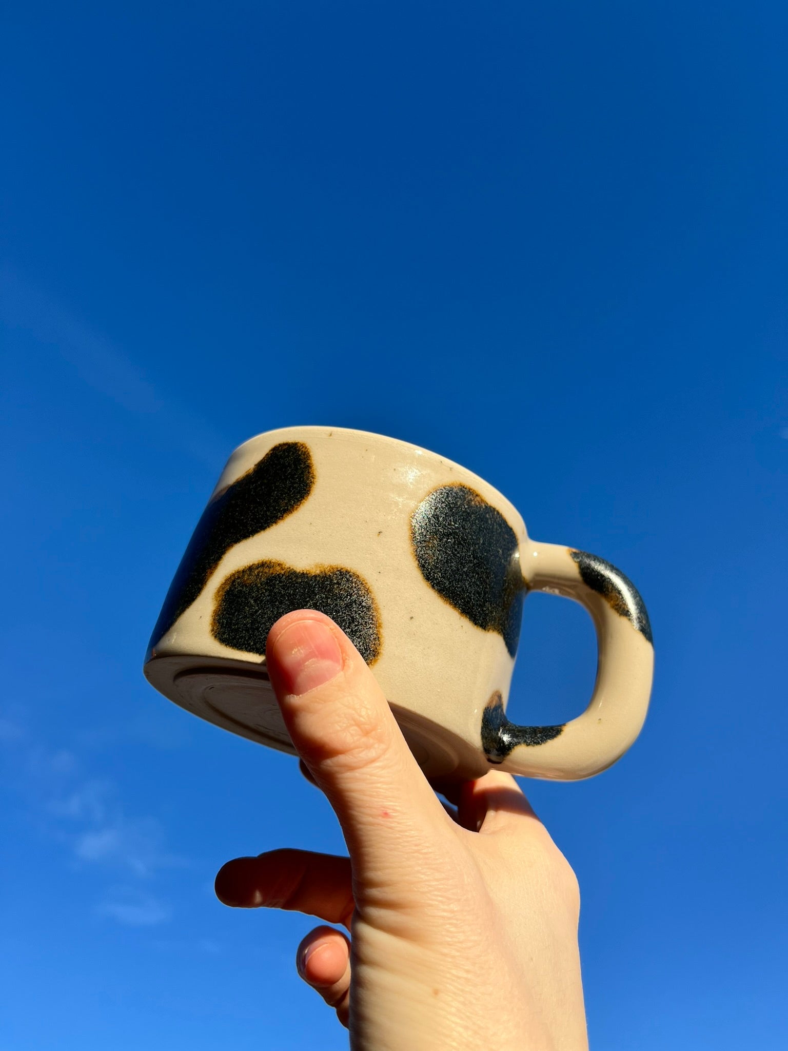 CASUAL COW MUG